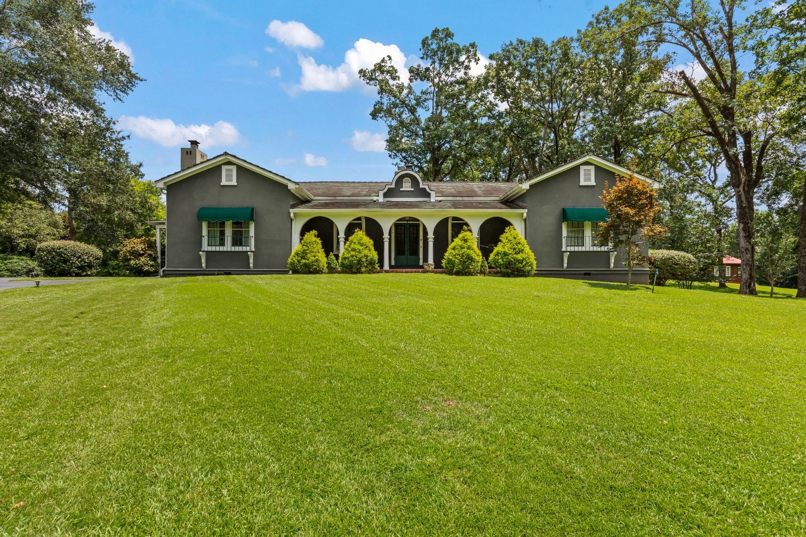 Daytime exterior real estate photograph of the Fowler property in Fayette Alabama
