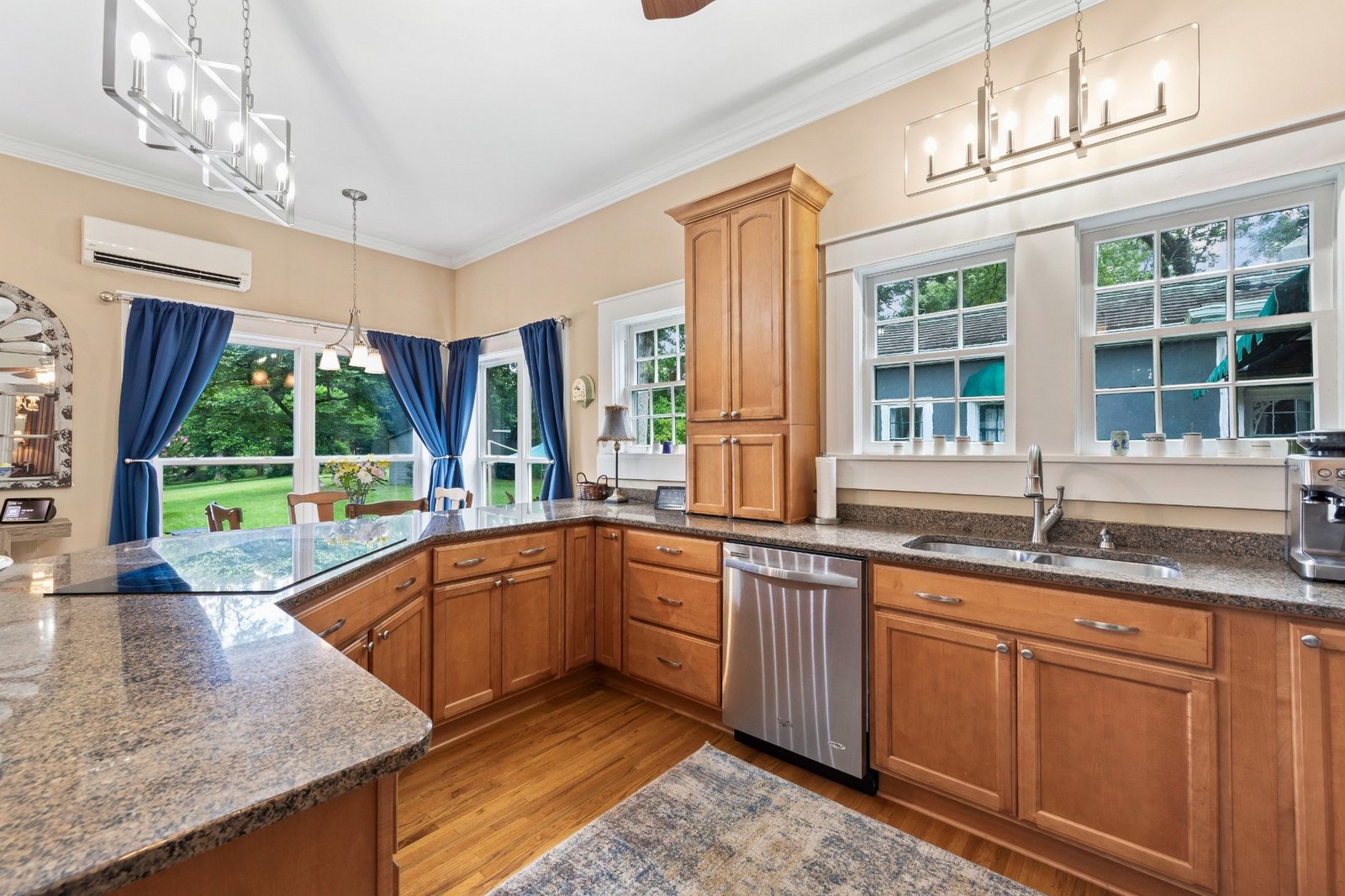 Professional real estate kitchen photography by Central Alabama Photography and Video